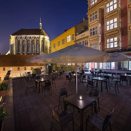 Ea Julis Hotel 4*