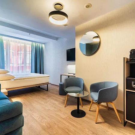 Ea Julis Hotel