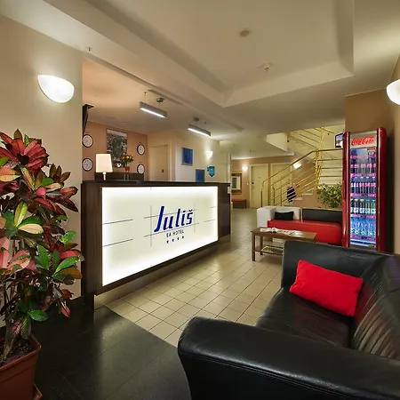 Hotell Ea Julis Prag