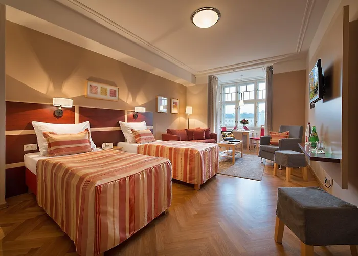 Hotel Ea Julis 4*